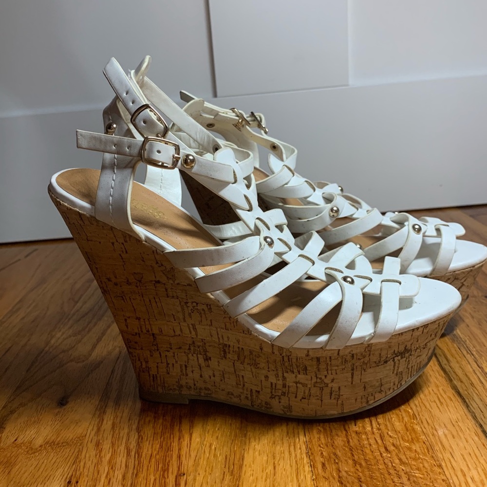 white wedges